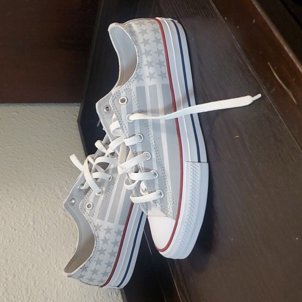 Converse "CHUCKS " unisex shoes